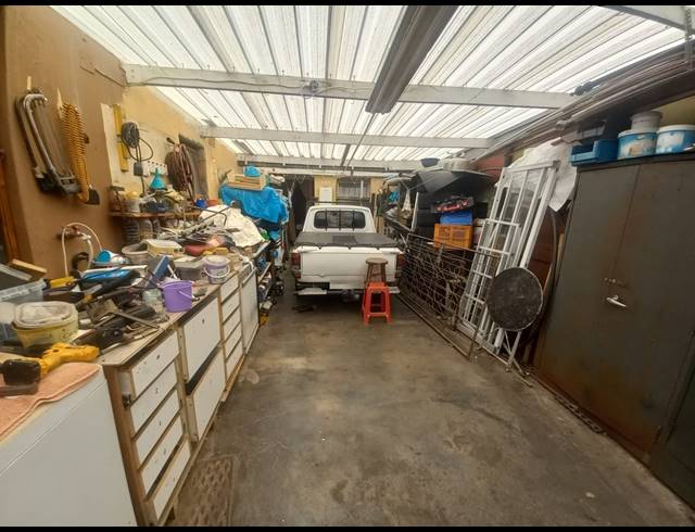 3 BEDROOM HOUSE FOR SALE IN PORTLANDS